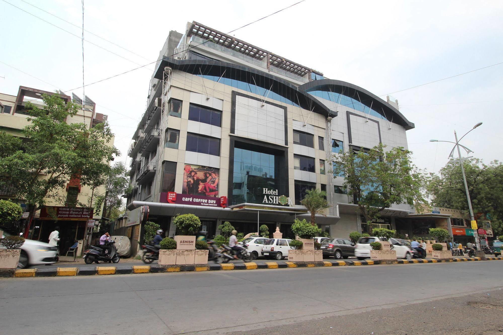 The Nagpur Ashok Hotel Ngoại thất bức ảnh